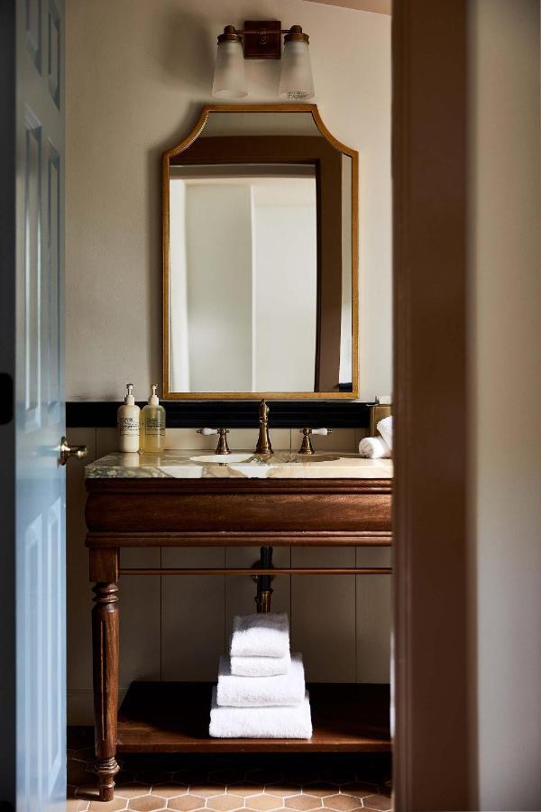 Hotel Blue Iris By Life House Nantucket Esterno foto